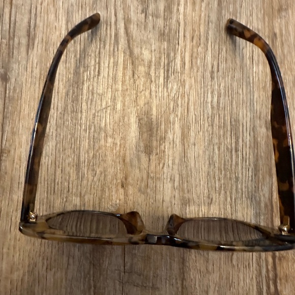 Target Tortoise Shell Sunglasses - Picture 4 of 5